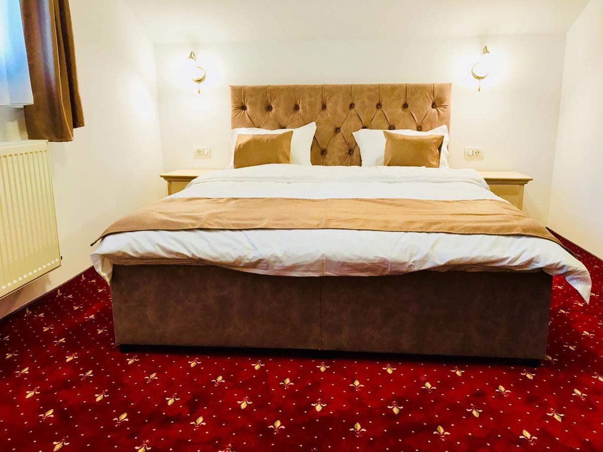 Casa Belcin Spa&Retreat Buşteni エクステリア 写真